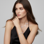 Four-leaf clover bracelet White Chalcedony Inlay