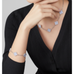 18K White Gold White Chalcedony 10 Motifs Clover Necklace