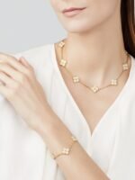 18K Gold Diamond Clover Bracelet – 5 Motifs (Pavé)