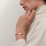 18K Gold 4-Diamond Screw Motif Bangle Bracelet