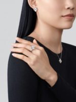 Iridescent Clover Stud Earrings in 18K White Gold | AUROVI
