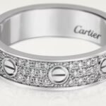18K white gold pavé diamond screw ring