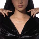 yellow gold three diamond bar pendant necklace